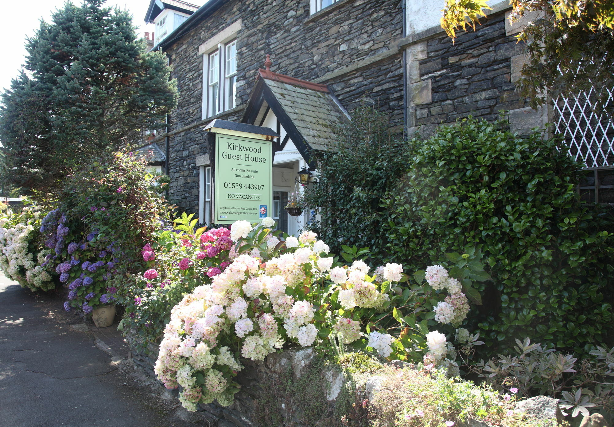 Kirkwood Guest House Windermere Bagian luar foto