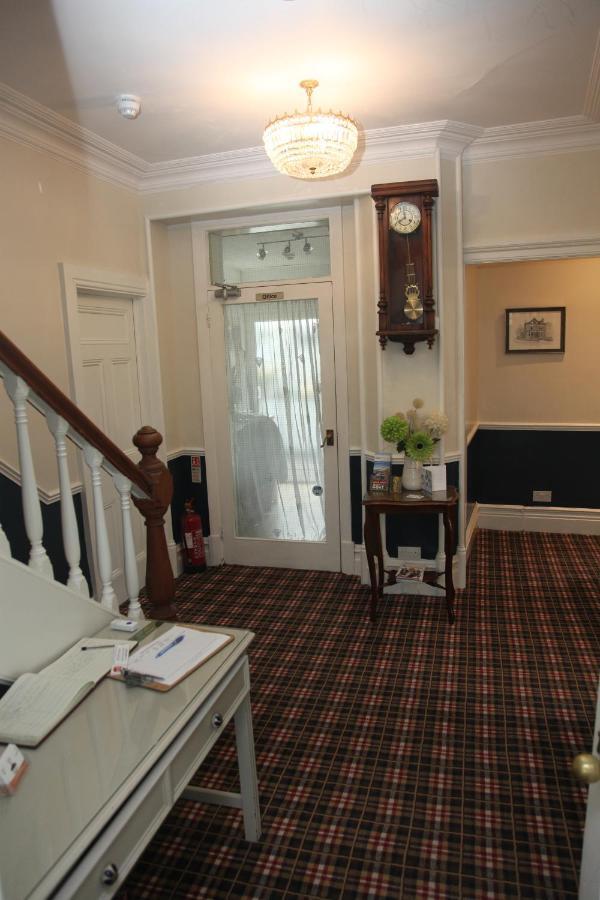 Kirkwood Guest House Windermere Bagian luar foto